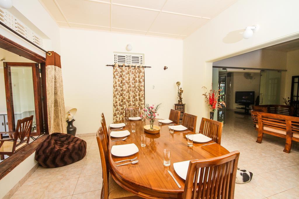 Camellia Dwelling Bed and Breakfast Hikkaduwa Εξωτερικό φωτογραφία