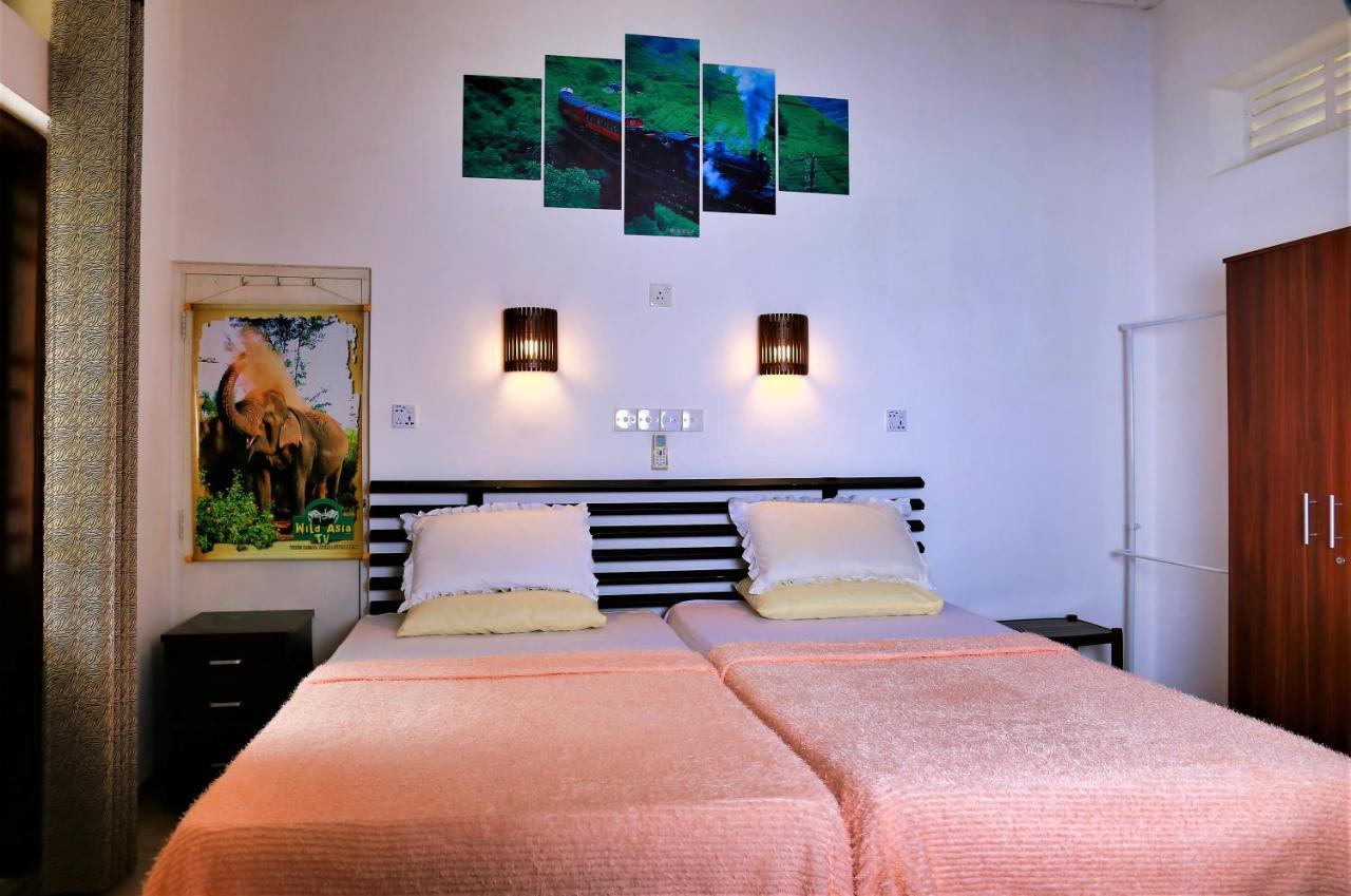 Camellia Dwelling Bed and Breakfast Hikkaduwa Εξωτερικό φωτογραφία